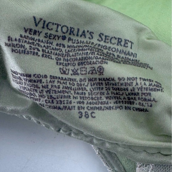 Victoria's Secret Lace Accent Bra in Cream and Pink - Picture 6 of 6